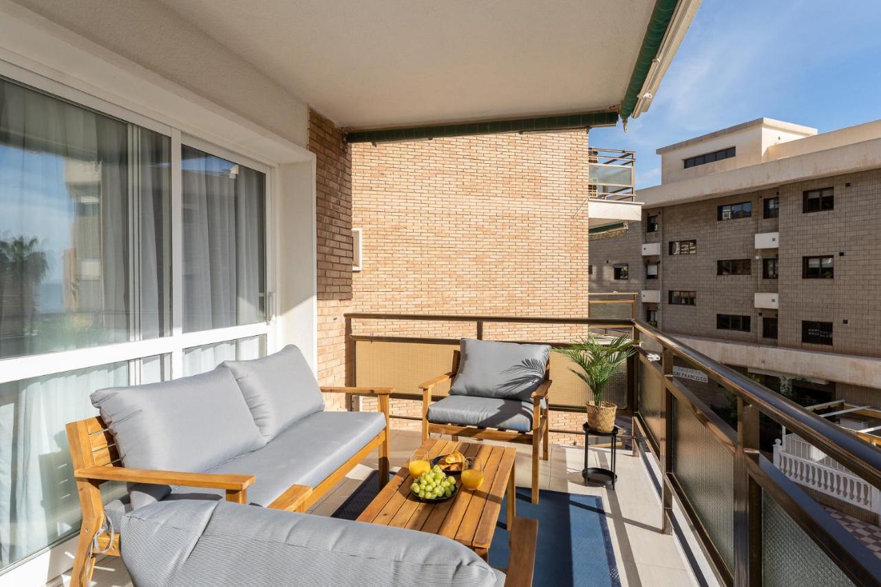 Sea View 2 Bedroom Apartment 2 Min Away From The Beach Torremolinos Exterior foto